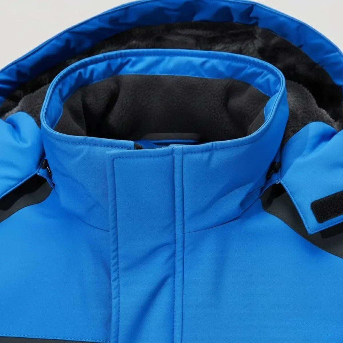 FrostLine™ – Advanced thermal protection for extreme winter conditions