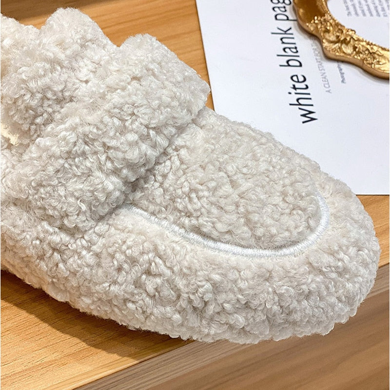 Arielle plush moccasins with non-slip soles | SYVEN