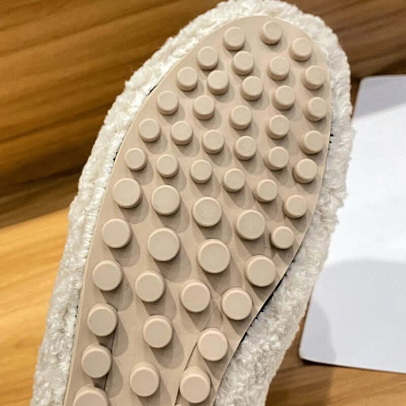 Arielle plush moccasins with non-slip soles | SYVEN